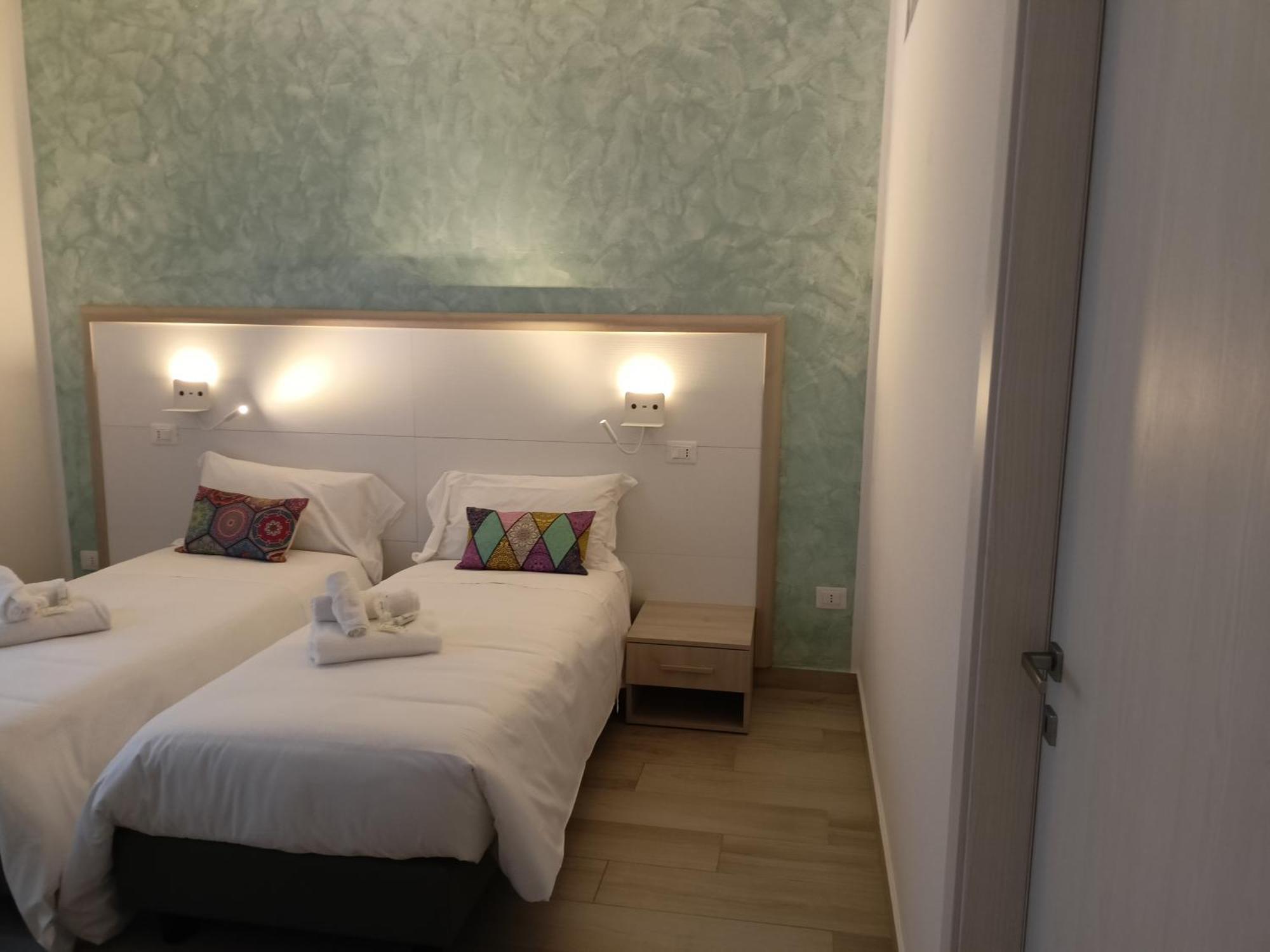 La Dea Rooms Феррара Экстерьер фото