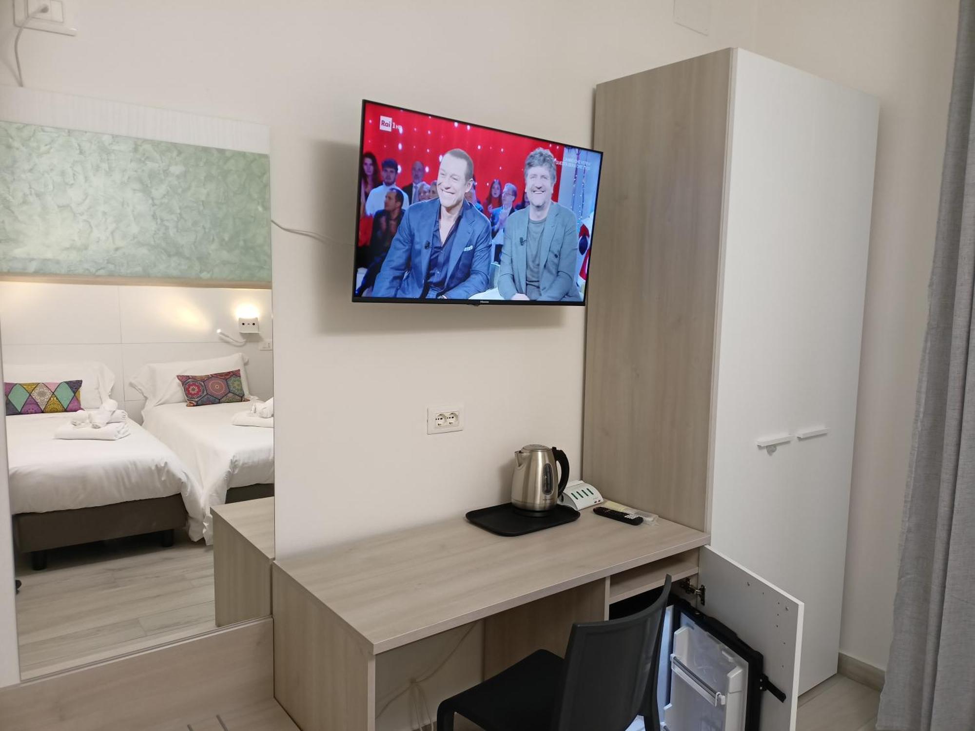 La Dea Rooms Феррара Экстерьер фото